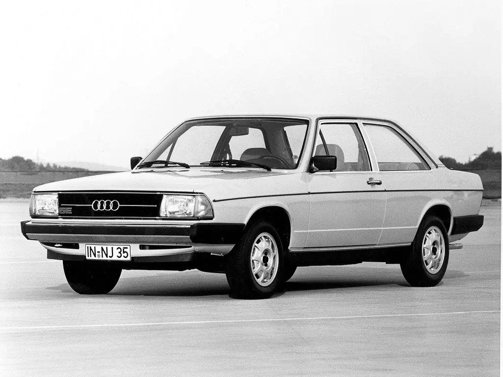 Audi 100 2 поколение, купе (02.1977 - 07.1979)